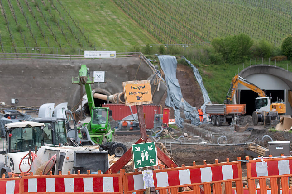 Die Arbeiten im Schemelsbergtunnel kommen voran.
