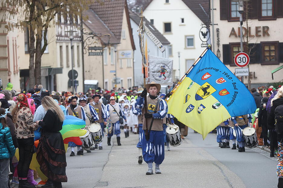 Traditionelle Brauchtumsgruppen bereichern den Faschingsumzug in Bad Rappenau. Traditionelle Brauchtumsgruppen bereichern den Faschingsumzug in Bad Rappenau.