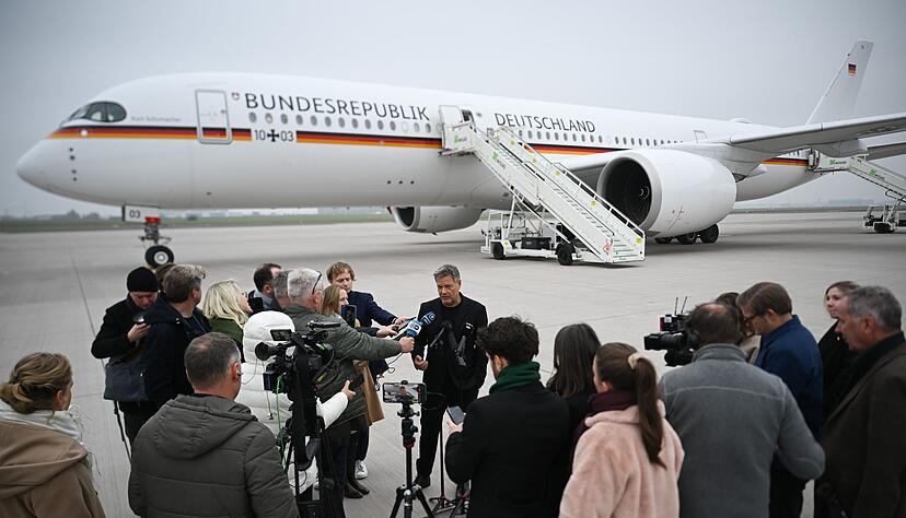 Erste Auslandsreise nach Ampel-Aus.