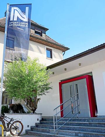 Detaillierte als in den vergangenen Jahren hat man auf der Gesch&auml;ftsstelle der Sport-Union Neckarsulm an der Christian Rieker-Stra&szlig;e diesmal arbeiten m&uuml;ssen, um den Lizenzauflagen der HBF gerecht zu werden.