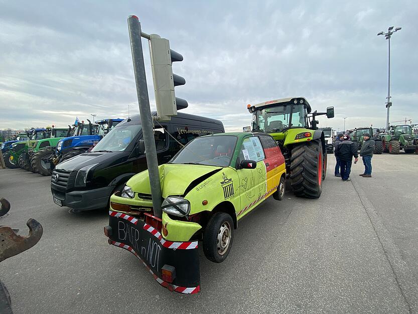 Das kaputte Ampelauto – eine Idee aus Bad Wimpfen – ist am Dienstag auch vor Ort.