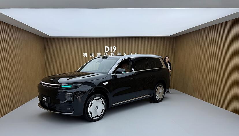 Der D19 von Leapmotor will in Form und Format einem Mercedes GLS oder einem BMW X7 in nichts nachstehen.