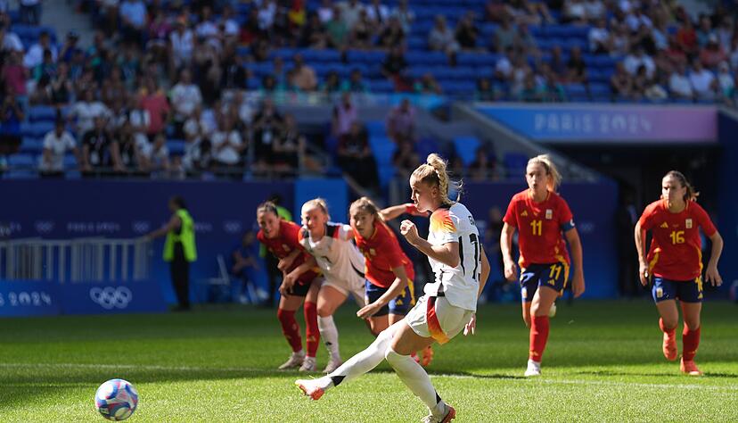 Trifft zum Sieg im Spiel um Bronze: Giulia Gwinn.