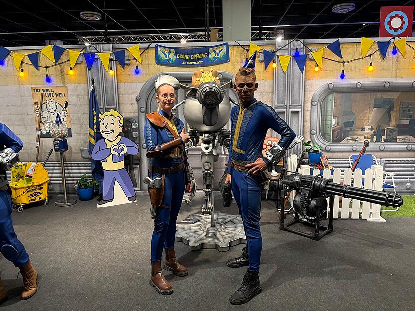 Cosplayer stellen wie jedes Jahr ihre Kost&uuml;me zur Schau.