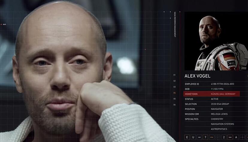 Aksel Hennie gibt den deutschen Astronauten Alex Vogel. Seine Heimatstadt: Künzelsau. Foto: Screenshot