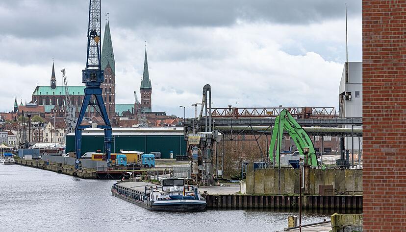 Im Zentrum der Ermittlungen steht eine Handelsfirma aus L&uuml;beck. (Archivbild)