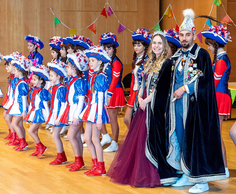 Die j&uuml;ngsten Karnevalisten feiern beim Kinderfasching in der Harmonie