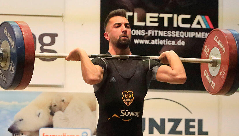 Patrick Carvalho und seine Mannschaftskameraden trauern um ihren langjährigen Trainer Ferdinand Wittmann. Patrick Carvalho und seine Mannschaftskameraden trauern um ihren langjährigen Trainer Ferdinand Wittmann.