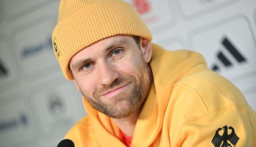 Eishockey-Star Leon Draisaitl schw&ouml;rt auf Senf gegen Muskelkr&auml;mpfe.