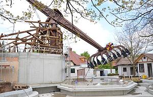Der "H&ouml;henflug" ist im Bau &minus; und verspricht viel Fahrspa&szlig;. Mit dem neuen Themenbereich wird auch die Geschichte des Ulmer Schneidermeisters Albrecht Ludwig Berblinger erz&auml;hlt. Foto/Illustration: Thomas Dorn/Tripsdrill