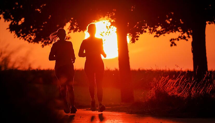 Zur Wochenmitte soll es wieder sommerlich werden. Viel Sonne und Temperaturen bis 29 Grad. Allerdings nicht in allen Teilen Deutschlands. (Symbolbild)