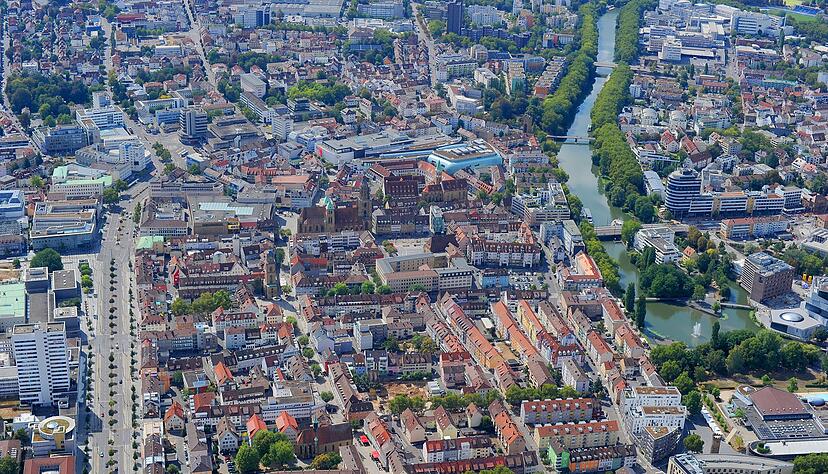 Heilbronn darf sich nach dieser Buga selbstbewusster als zuvor um ein positives Image kümmern.
Foto: Werner Kuhnle Heilbronn darf sich nach dieser Buga selbstbewusster als zuvor um ein positives Image kümmern.
Foto: Werner Kuhnle