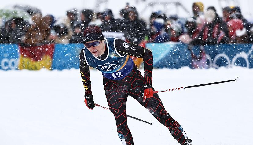 Vinzenz Geiger st&uuml;rzte im Langlaufrennen.