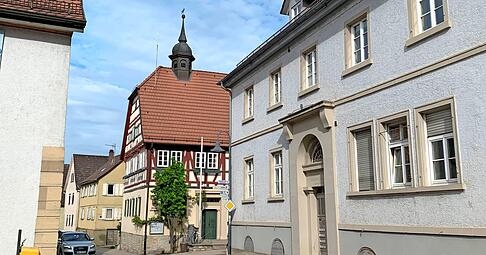 Heute geh&ouml;rt H&uuml;ffenhardt als Randgemeinde zum Neckar-Odenwald-Kreis. Es h&auml;tte 1973 genau so gut zum Kreis Heilbronn kommen k&ouml;nnen.