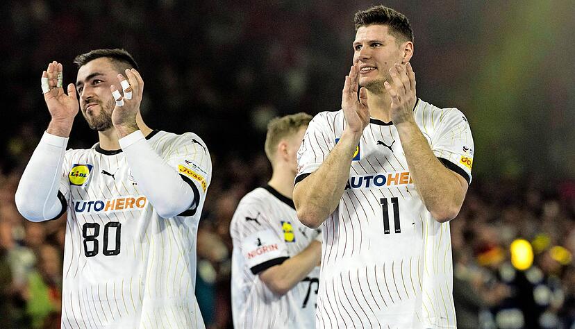 Jannik Kohlbacher (links) hatte als ehemaliger Mitspieler von Andy Schmid wertvolle Tipps für Teamkollege Sebastian Heymann.
Foto: imago-images/Beautiful sports