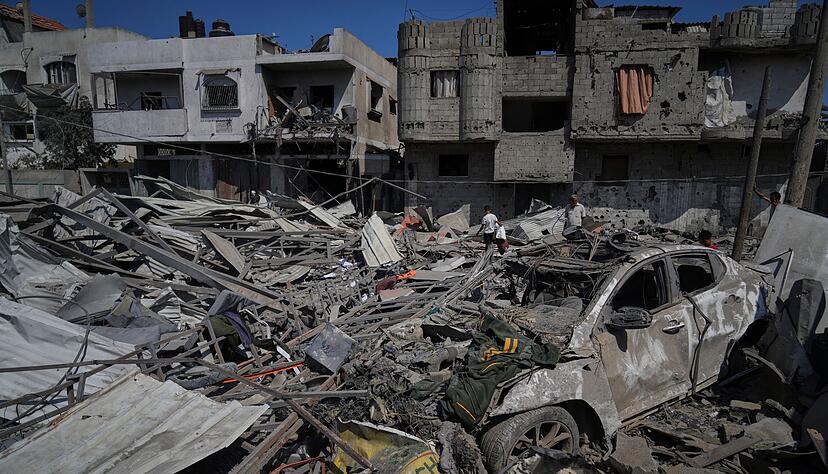 Immer wieder werden im Gazastreifen Menschen getötet, die sich mit Hilfsgütern versorgen wollen. Immer wieder werden im Gazastreifen Menschen getötet, die sich mit Hilfsgütern versorgen wollen.