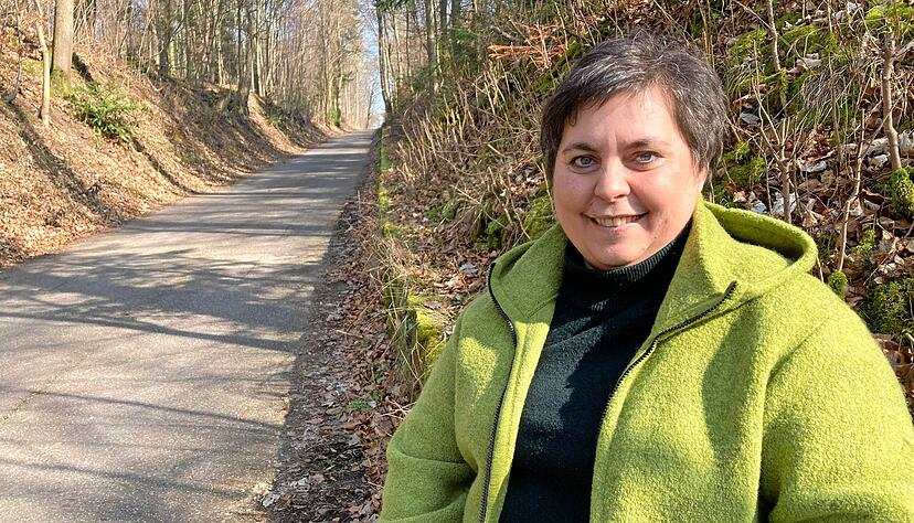 Bei der Präsentation des neues Jahresprogramms: Manuela König, Geschäftsführerin des kreisweiten Waldnetzwerks am Heilbronner Jägerhaus.
Foto: Ulrike Plapp-Schirmer Bei der Präsentation des neues Jahresprogramms: Manuela König, Geschäftsführerin des kreisweiten Waldnetzwerks am Heilbronner Jägerhaus.
Foto: Ulrike Plapp-Schirmer