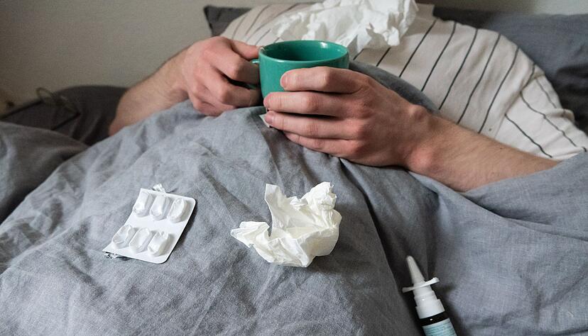 Wegen Ärztemangels hat der italienische Dorfbürgermeister Antonio Tarchia das Kranksein kurzerhand verboten. (Foto Illustration) Wegen Ärztemangels hat der italienische Dorfbürgermeister Antonio Tarchia das Kranksein kurzerhand verboten. (Foto Illustration)