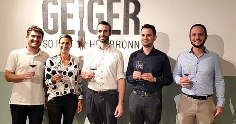 Bei der KI-Weinverkostung auf dem Heilbronner Weindorf traf digitale Beratung durch Vinolin auf die Expertise einer Sommelière – ein Highlight für Weinliebhaber und Technikinteressierte.