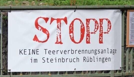 Die B&uuml;rgerinitiative gegen die Asphaltverwertungsanlage in R&uuml;blingen hat &ouml;ffentlich ordentlich Druck gemacht. Der Widerstand hat sich gelohnt.