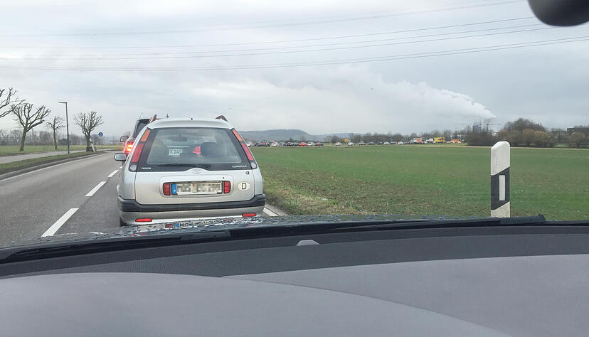 Weil einige Straßen wegen Hochwassers gesperrt sind, brauchten Pendler am Morgen mehr Zeit auf ihrer Fahrt nach Richtung Heilbronn. Foto: A. Hoffmann Weil einige Straßen wegen Hochwassers gesperrt sind, brauchten Pendler am Morgen mehr Zeit auf ihrer Fahrt nach Richtung Heilbronn. Foto: A. Hoffmann