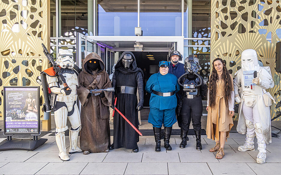 An diesem Wochenende, 5. und 6. April , öffnet das Bikiniartmuseum in Bad Rappenau seine Tore für eine außergewöhnliche Reise in ferne Galaxien.