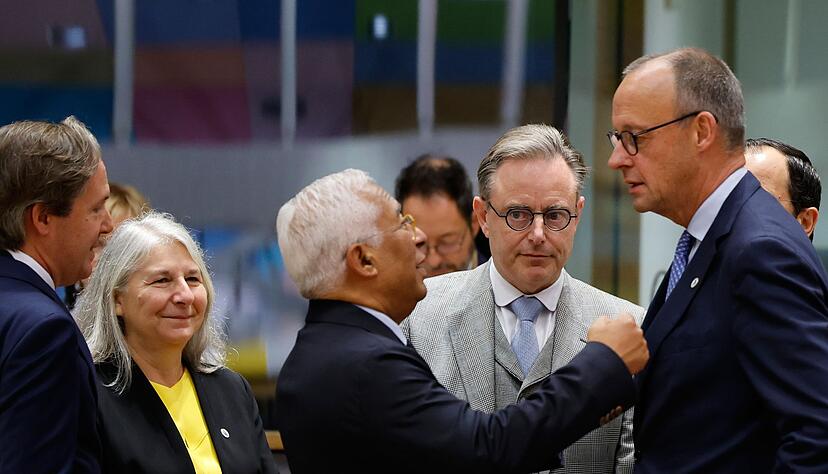 Kanzler Merz hat es beim Gipfel in Br&uuml;ssel nicht leicht mit seinem Vorsto&szlig; f&uuml;r die Nutzung des eingefrorenen russischen Verm&ouml;gens f&uuml;r die Ukraine.