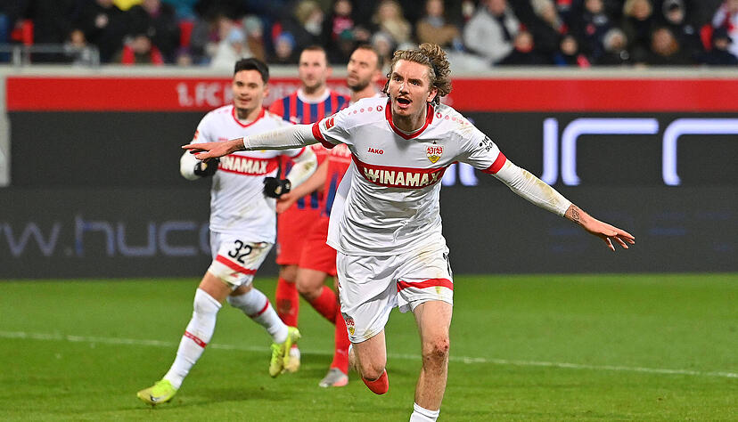 Nick Woltemade ist beim VfB Stuttgart angekommen und sorgt bei Fans, Trainerteam und Mitspieler für Freude. Dabei ist er erst seit Sommer 2024 beim VfB.