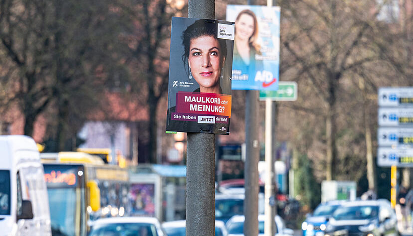 Vereinfachungen und Emotionalisierungen sind eigentlich auf allen Wahlplakaten zu finden, erkl&auml;rt Felix Steinbrenner.