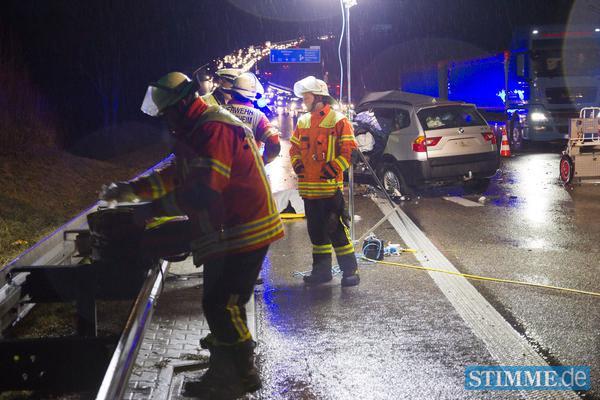 Tödlicher A81-Unfall bei Mundelsheim | 05.03. Tödlicher A81-Unfall bei Mundelsheim | 05.03.