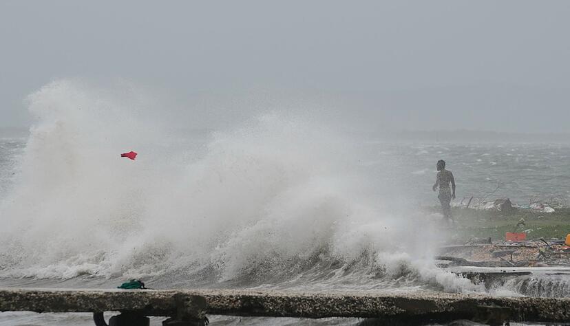 Mit voller Kraft trifft &laquo;Melissa&raquo; auf die K&uuml;ste Jamaikas.