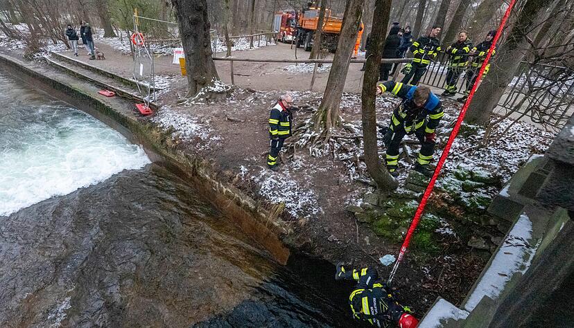 Feuerwehreinsatz an der ber&uuml;hmten Welle.