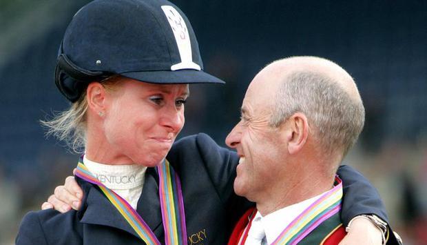 Ein Bild aus gl&uuml;cklichen Zeiten: Bettina Hoy (l) mit ihrem Ehemann Andrew Hoy. Foto: Rolf Vennenbernd
