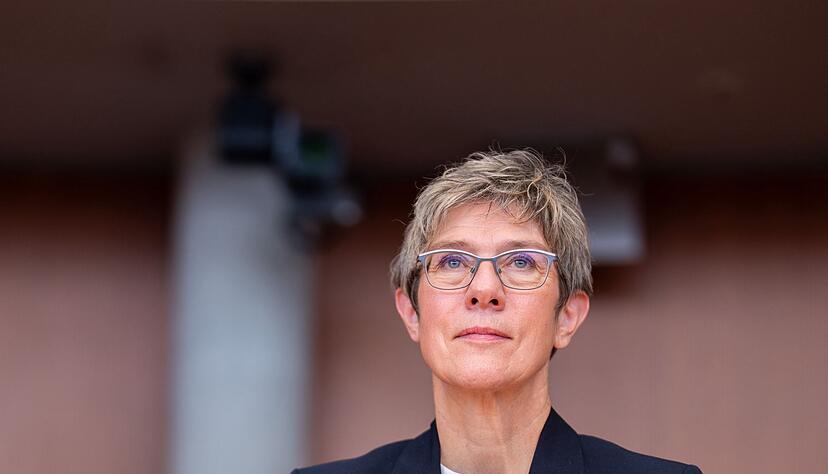 Die ehemalige CDU-Chefin Annegret Kramp-Karrenbauer verabschiedet sich aus Protest aus dem Zentralkomitee der deutschen Katholiken. (Archivbild)