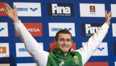 Der S&uuml;dafrikaner Cameon Van Der Burgh freut sich &uuml;ber seinen Sieg mit Weltrekordzeit.