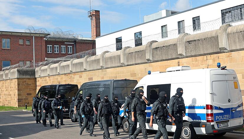 Durchsuchungsaktion der Polizei in der JVA Heilbronn Durchsuchungsaktion der Polizei in der JVA Heilbronn