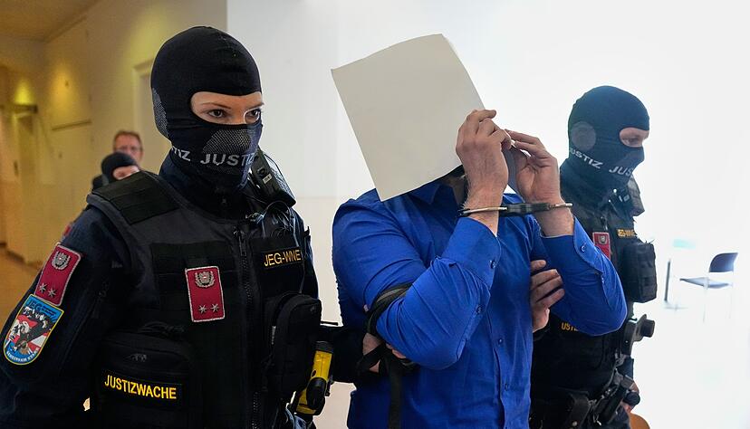 Der Hauptangeklagte im Prozess um die abgesagten Taylor-Swift-Konzerte in Wien hat Anschlagspl&auml;ne gestanden.