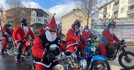 Die Mofagang "bifibataillon" fährt am kommenden Samstag durch Heilbronn, um Spenden zu sammeln.