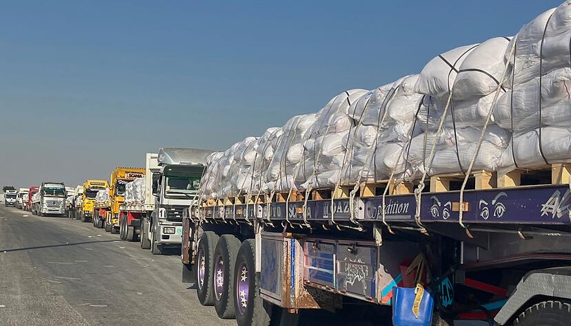 Erstmals seit Monaten l&auml;sst Israel humanit&auml;re Hilfe in gr&ouml;&szlig;erem Stil in den Gazastreifen.