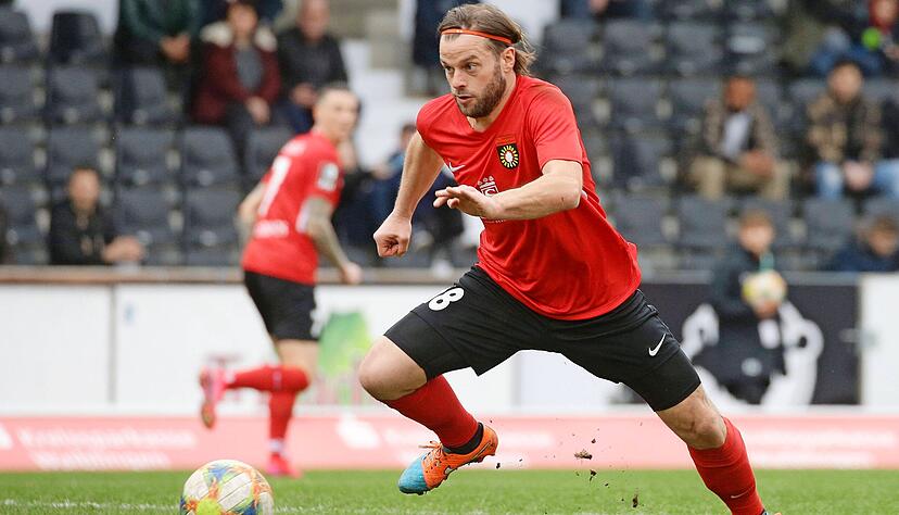 Den Neustart im Visier: Auf Timo Röttger und seine SG Sonnenhof Großaspach warten stressige Wochen.
Foto: imago images/Pressefoto Baumann Den Neustart im Visier: Auf Timo Röttger und seine SG Sonnenhof Großaspach warten stressige Wochen.
Foto: imago images/Pressefoto Baumann
