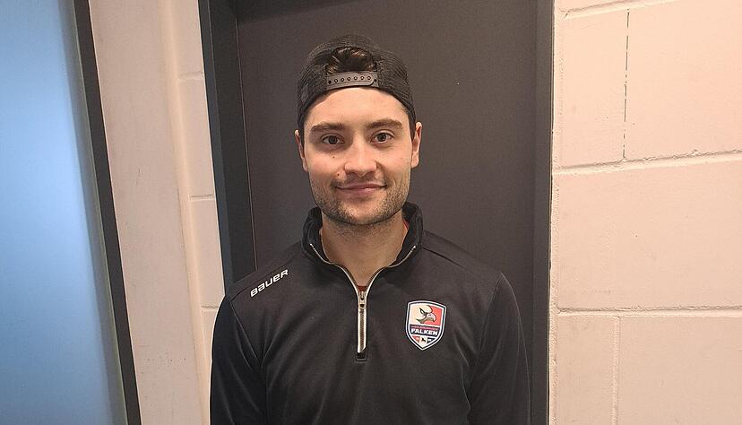 Angesichts seiner nassen Haare ließ sich Patrick Berger am Donnerstag nur mit Kappe ablichten. Angesichts seiner nassen Haare ließ sich Patrick Berger am Donnerstag nur mit Kappe ablichten.