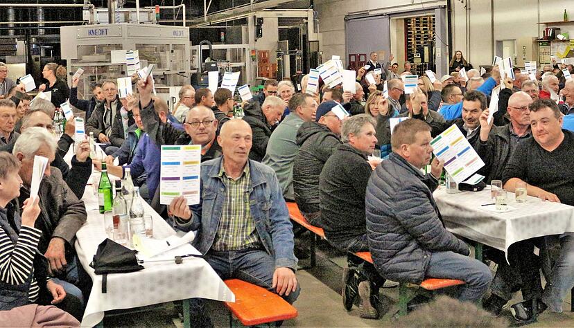 Dass sich die Genossen mit der F&uuml;rstenfass-Weinkellerei Hohenlohe identifizieren zeigt sich auch an den durchweg einstimmigen Beschl&uuml;ssen.
Fotos: Juergen Koch