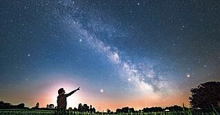 Am Nachthimmel gibt es 2026 einige Spektakel. (Symbolbild)