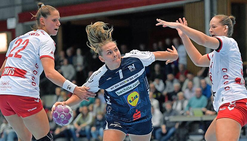 Eine Spielszene, die es wahrscheinlich nicht mehr geben wird: Angunn Gudmestad (Mitte) und die Sport-Union Neckarsulm werden es wohl nicht mehr mit der HB Ludwigsburg mit Xenia Smits (links) und Guro Nestaker zu tun bekommen. Eine Spielszene, die es wahrscheinlich nicht mehr geben wird: Angunn Gudmestad (Mitte) und die Sport-Union Neckarsulm werden es wohl nicht mehr mit der HB Ludwigsburg mit Xenia Smits (links) und Guro Nestaker zu tun bekommen.