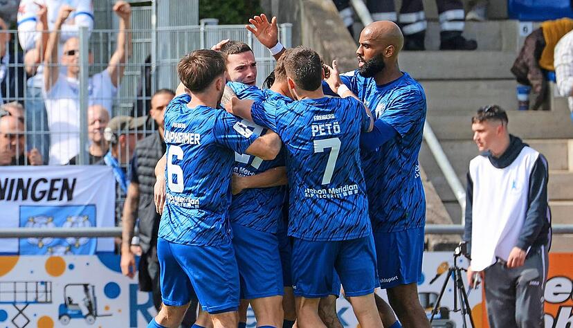 Mit seinem ersten Liga-Heimsieg gegen die Stuttgarter Kickers &uuml;berhaupt hat Regionalligist SGV Freiberg am Ostermontag eine weitere H&uuml;rde auf dem Weg in die 3. Liga genommen. Sieben Spieltage stehen noch aus.