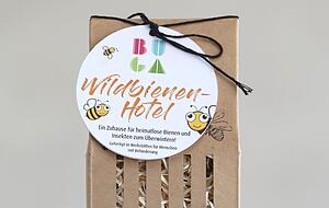 Wer will, kann sich sogar ein kleines Bienen-Hotel mit nach Hause nehmen.