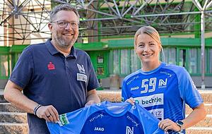 Neckarsulms Trainer Thomas Zeitz (links) erwartet eine spannendere Saison. Sommerneuzugang Antje Döll (rechts) lief im Vorjahr noch für die HB Ludwigsburg auf. Neckarsulms Trainer Thomas Zeitz (links) erwartet eine spannendere Saison. Sommerneuzugang Antje Döll (rechts) lief im Vorjahr noch für die HB Ludwigsburg auf.