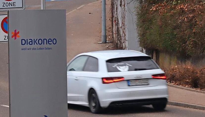 Diakoneo zieht sich komplett aus dem Bereich Gesundheit zurück. Diakoneo zieht sich komplett aus dem Bereich Gesundheit zurück.