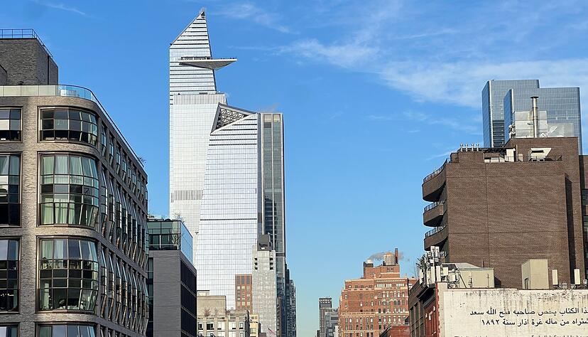 Thronender Wolkenkratzer. Thronender Wolkenkratzer.