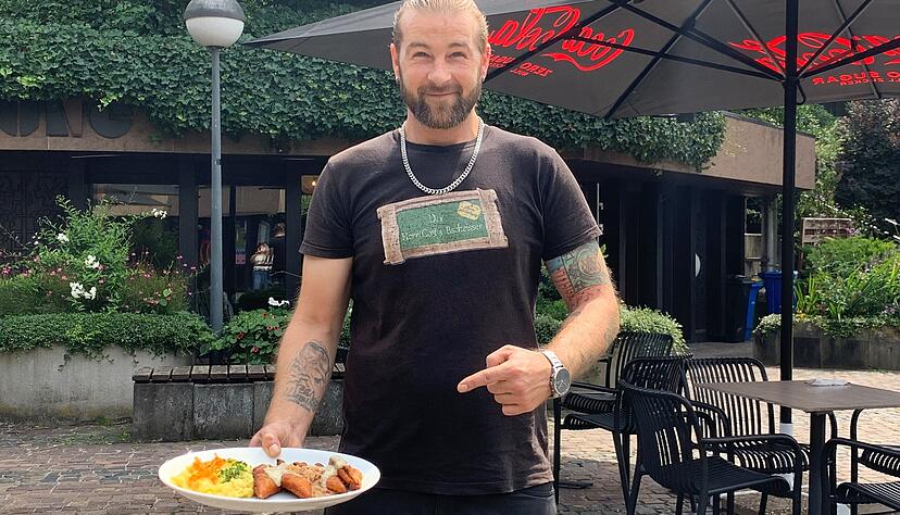 Im Sommer 2025 startete Daniel B&ouml;ttcher als Wirt am Weinsberger Traubenplatz durch. Damit h&ouml;rt er nun auf und konzentriert sich wieder auf seine Maultaschenherstellung.